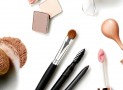 A few words about make-up accessories.